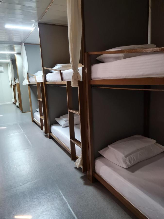 Ooni Hostel Moalboal Ngoại thất bức ảnh